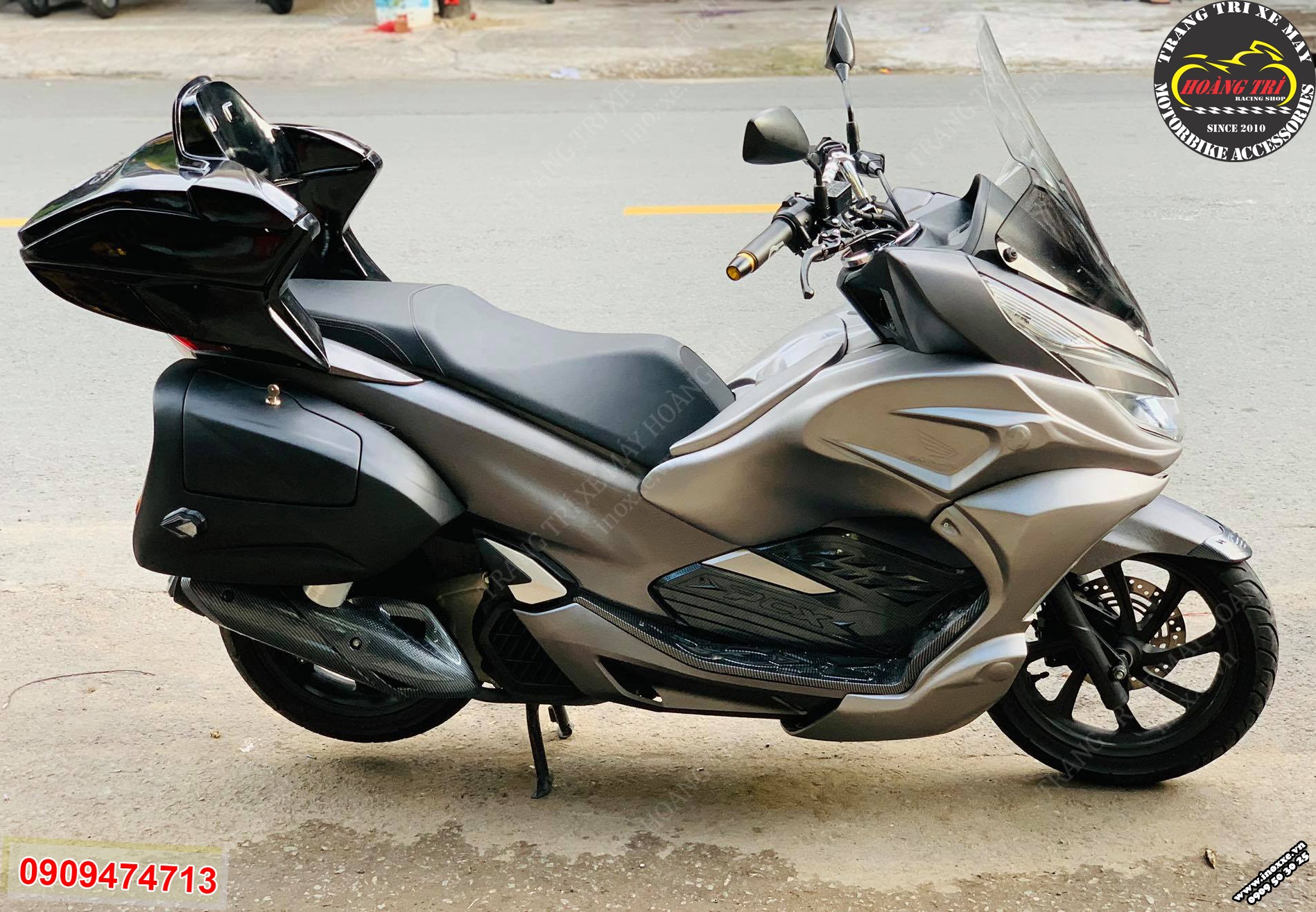 Top box PCX 2018-Body trước kiểu dáng Honda Gold Wing